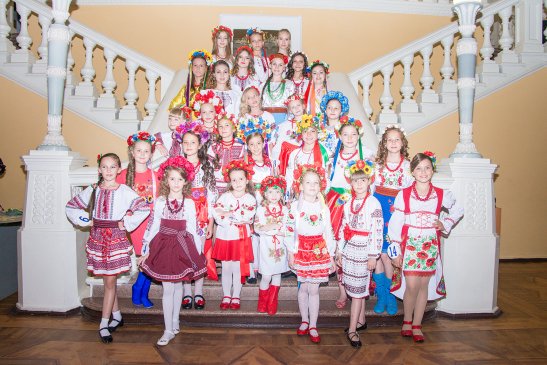 Участницы конкурса Мини-мисс и Юная мисс Кировоград 2015